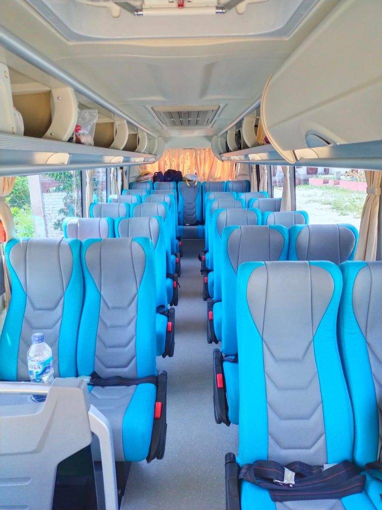 Interior Sewa Bus Pariwisata Medan Terjangkau - Gondrong Tour