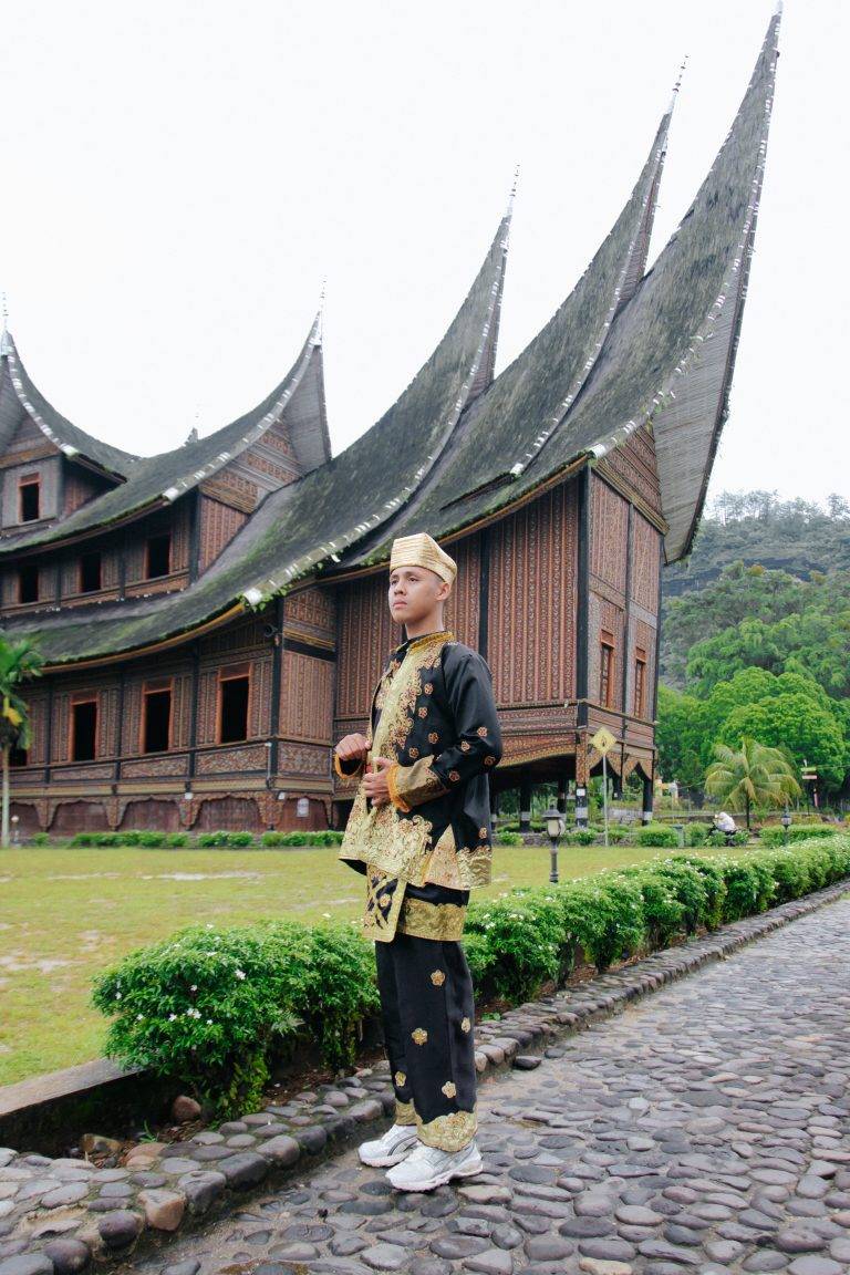 Rumah Pagaruyung - Gondrong Tour