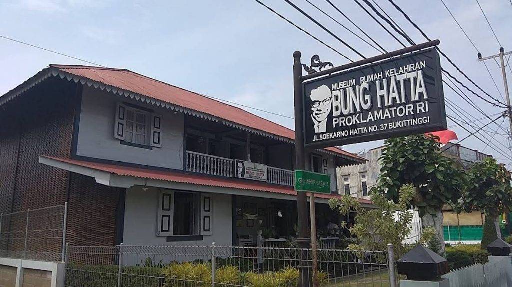 Museum Rumah Kelahiran Bung Hatta - Gondrong Tour