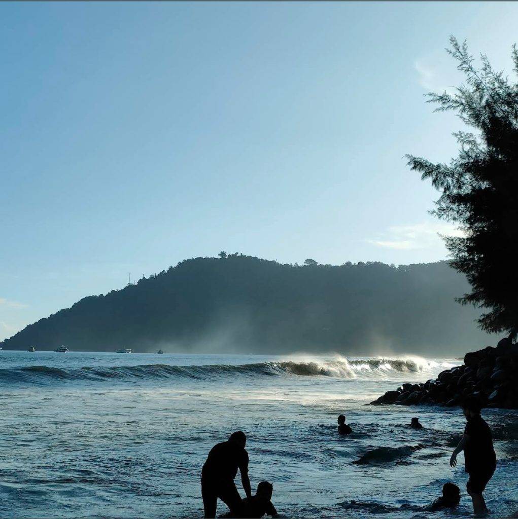 Pantai Carolina Padang - Gondrong Tour