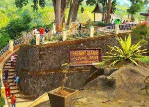 Lobang Jepang Bukittinggi - Gondrong Tour