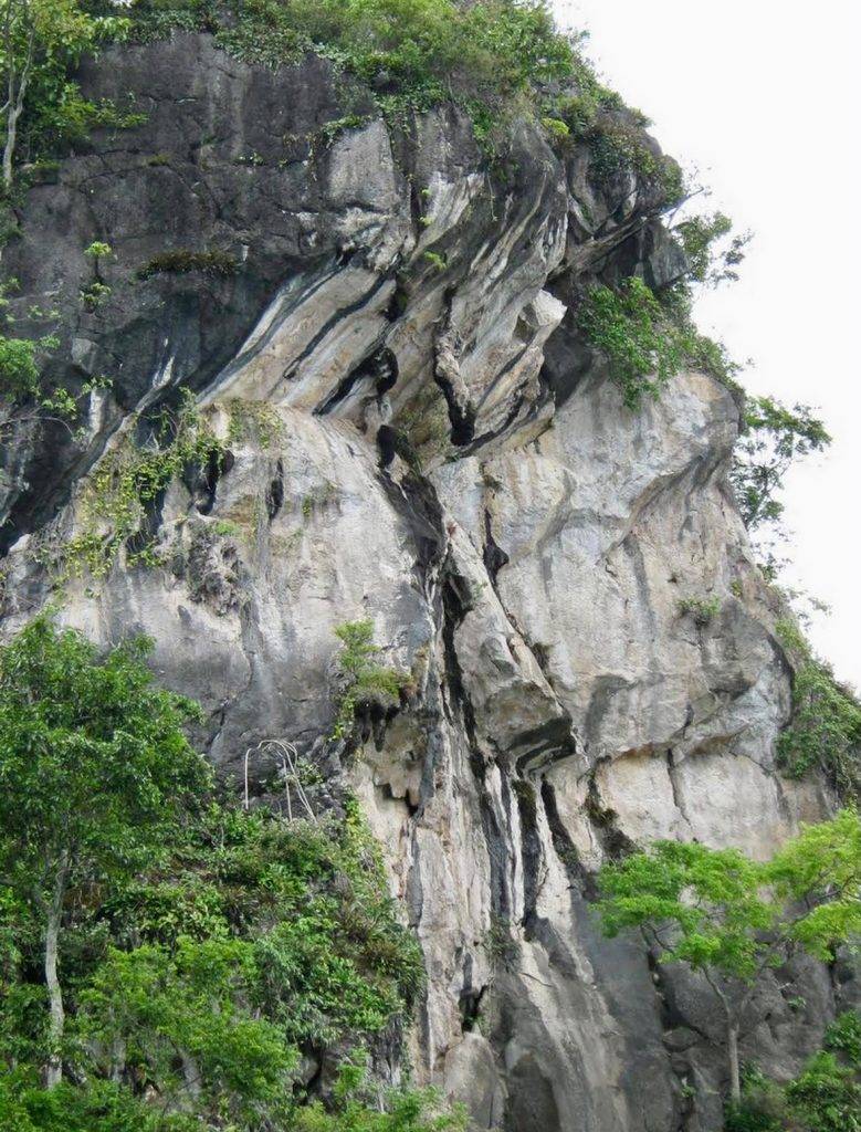 Batu Gantung - Gondrong Tour