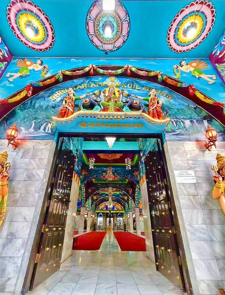 Daya Tarik Kuil Shri Mariamman - Gondrong Tour