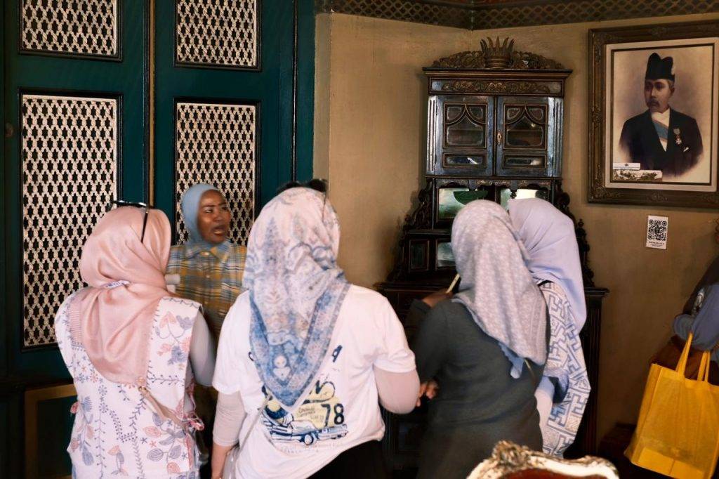 Sejarah Singkat Istana Maimun - Gondrong Tour