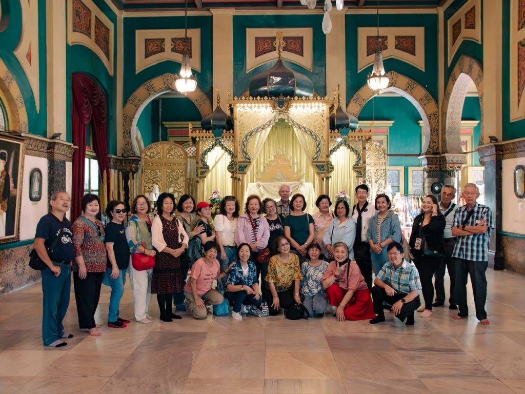 Suasana Dalam Istana Maimun - Gondrong Tour