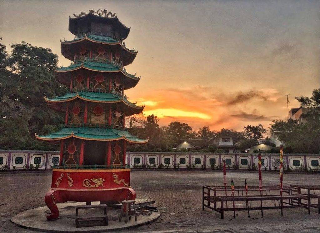 Daya Tarik Vihara Gunung Timur - Gondrong Tour