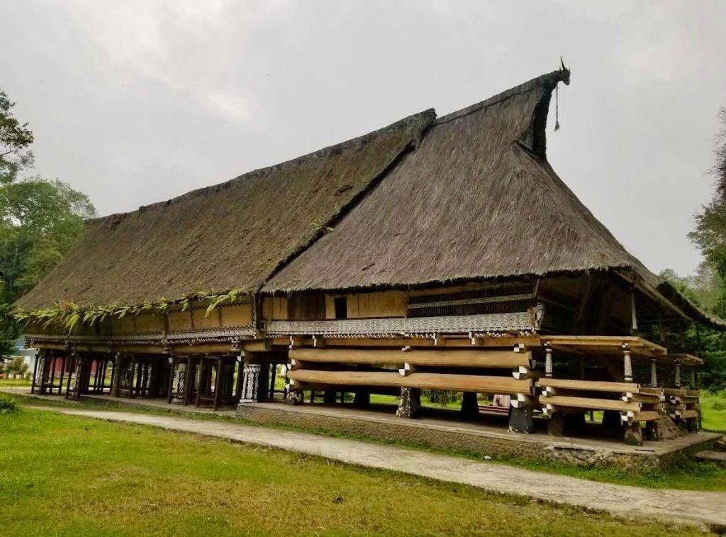 Rumah Bolon Simalungun - Gondrong Tour