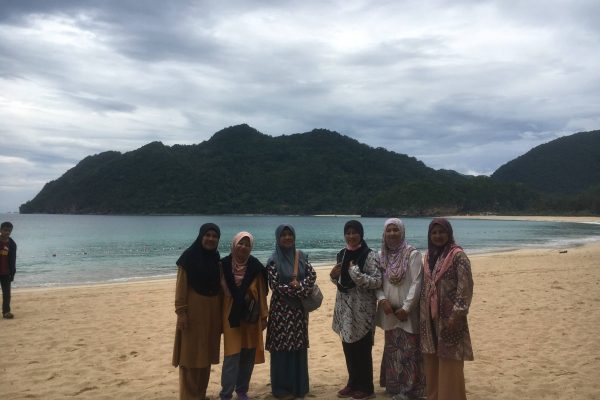 Pantai Lampuuk – Paket Tour Aceh – Gondrong Tour Pantai Lampuuk - Paket Tour Aceh - Gondrong Tour
